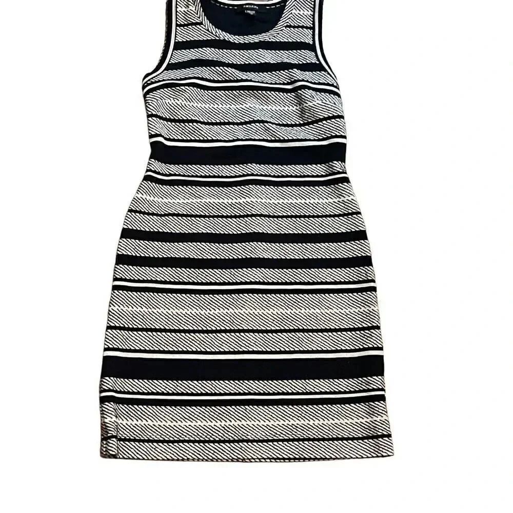 Karen, Kane pop over tank dress size medium